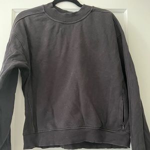 Lululemon black cropped sweatshirt